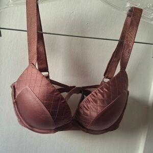 Victoria’s Secret VERY SEXY Push-Up Bra ~ Size 32 C